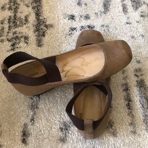 Jessica Simpson flats